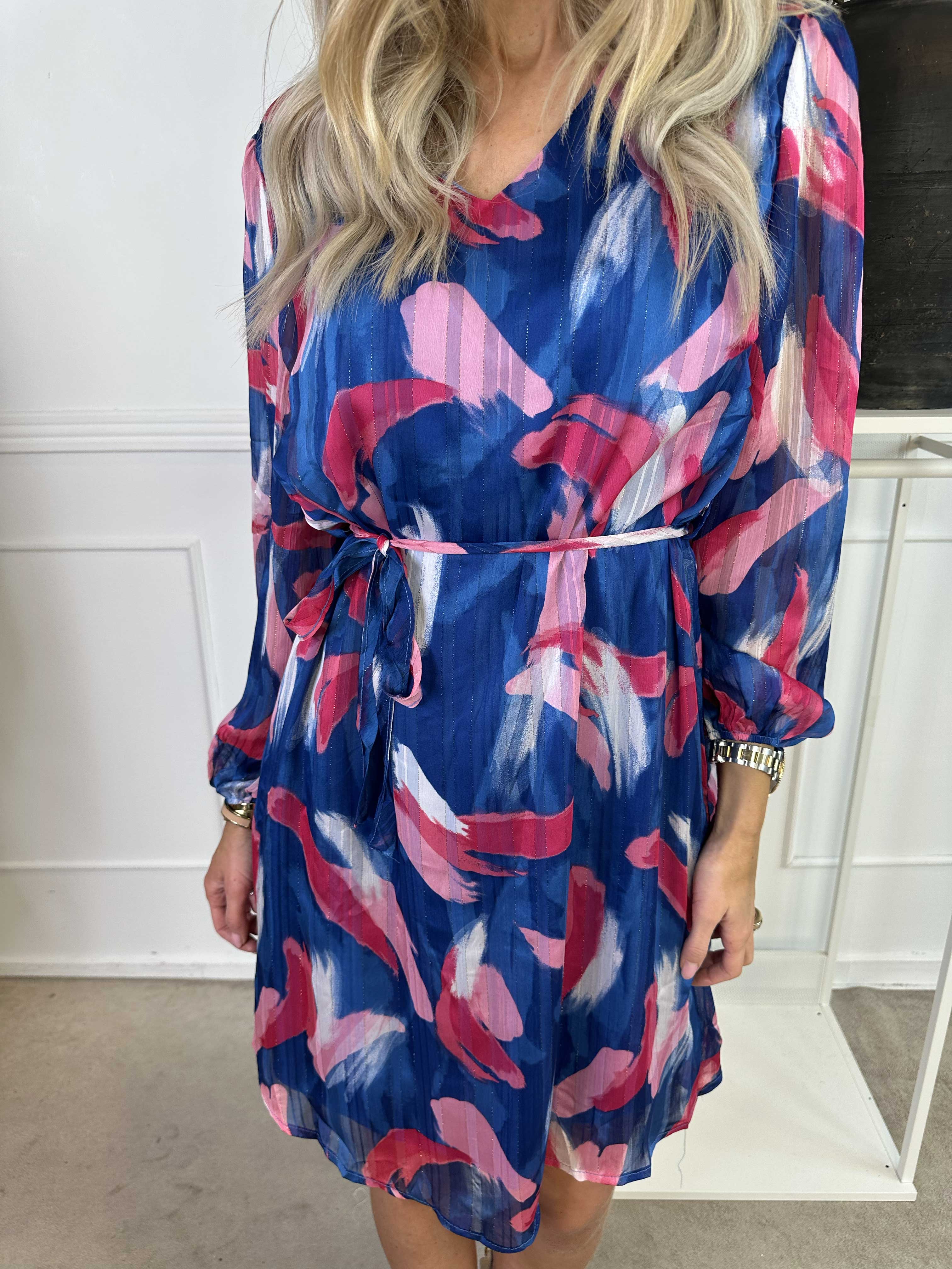 Filipa - Mønstret tunikakjole med glimmertråde